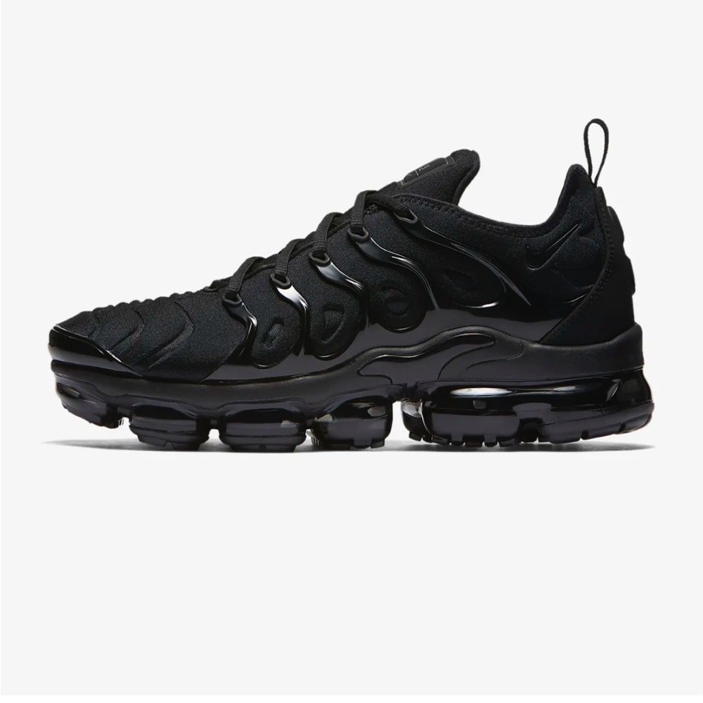 Brand new never worn Nike shoes weren’t my husband’s size can’t return